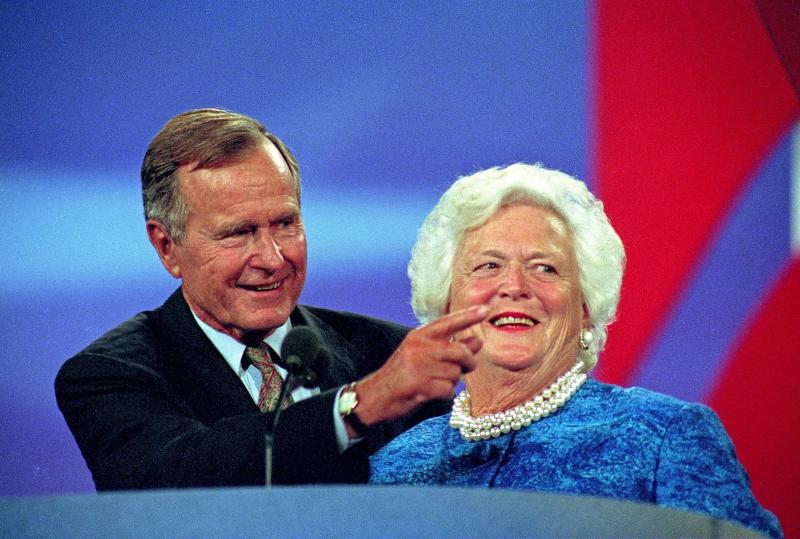 Povestea de iubire ce a trecut testul timpului! Barbara și George Bush, secretele unui mariaj de aproape 80 de ani! Au format cel mai longeviv cuplu prezidențial și au avut împreună șase copii și 14 nepoți