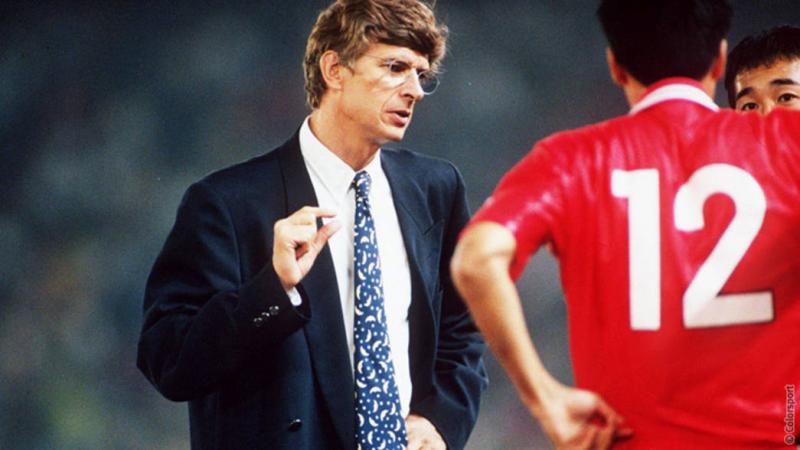 Arsene Wenger, povestea unui francez venit din Japonia să schimbe istoria clubului Arsenal! Momente inedite, performanțe și întâmplări haioase cu managerul francez