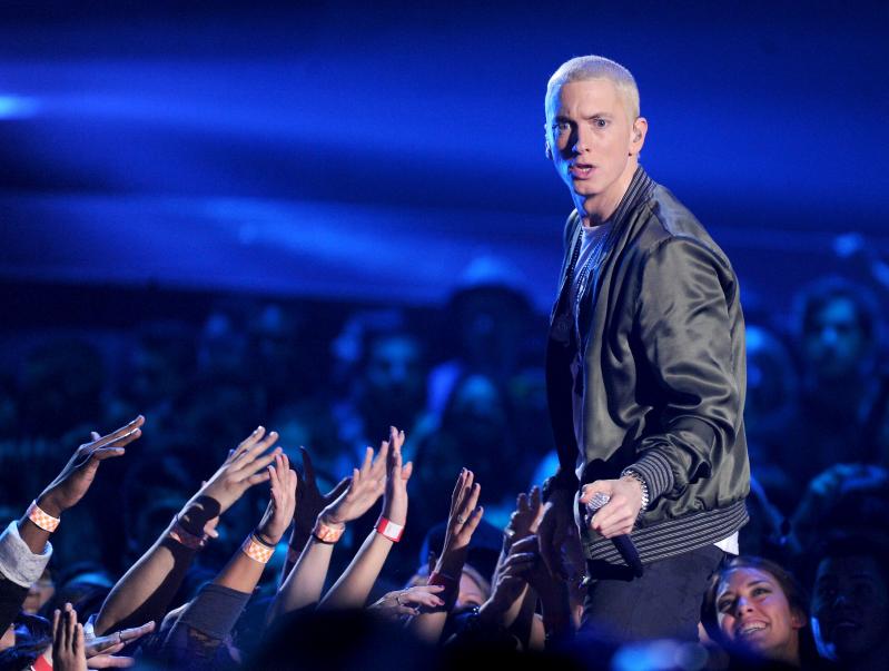 O supradoză care era să îl ucidă şi o perioadă lungă de recuperare! Eminem vorbeşte, după 10 ani, despre lupta cu dependenţa de somnifere: "Când am ieşit de la recuperare a fost groaznic"