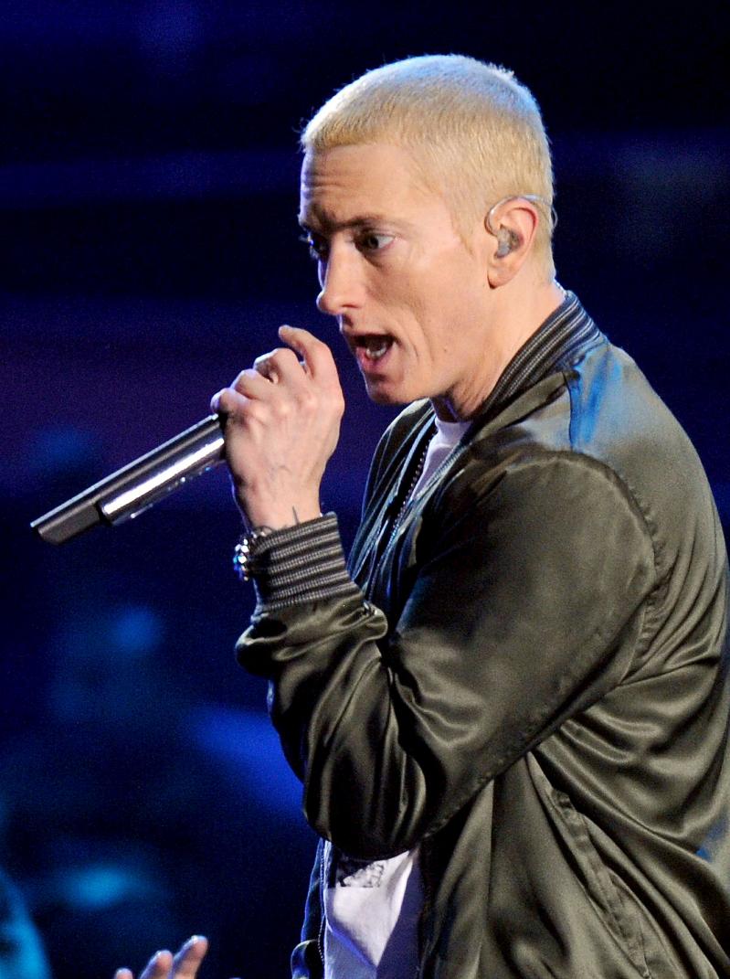 O supradoză care era să îl ucidă şi o perioadă lungă de recuperare! Eminem vorbeşte, după 10 ani, despre lupta cu dependenţa de somnifere: "Când am ieşit de la recuperare a fost groaznic"