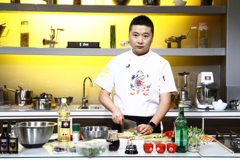 Mica bucătăreasă de nouă ani la „Chefi la cuțite” își dorește să fie cercetător la NASA și să obțină cuțitul juraților