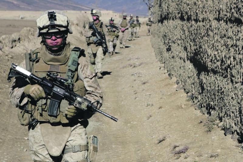 Un tânăr militar întors din Afganistan a fost supus unei operații în premieră - transplant de organ genital.Intervenția a durat 14 ore. FOTO