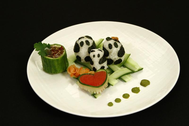 Piton prăjit, sushi panda și un copil de cinci stele în bucătărie! „Chefi la cuțite” a adus un show culinar savuros