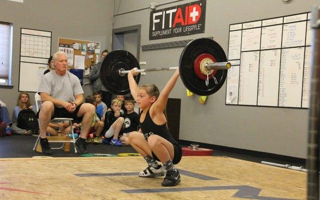 VIDEO. Un "Hercule de România", în varianta feminină! O fetiţă de doar 10 ani face furori pe internet cu PUTEREA sa: "Ridică greutăţi de 45 de kilograme fără probleme"