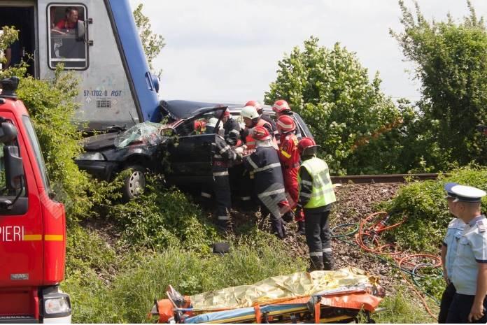 VIIȘOARA, loc blestemat! &Icirc;n 2017, cinci adolescenți și-au pierdut viața &icirc;ntr-un accident cumplit &icirc;ntr-o localitate cu același nume, din Bistrița-Năsăud, după ce mașina lor a fost lovită de tren
