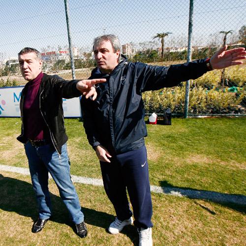 Costel Gâlcă nu a fost singurul antrenor umilit de Gigi Becali la FCSB. Lista lungă a antrenorilor cu nume deveniți ”secunzi” la roș-albaștri