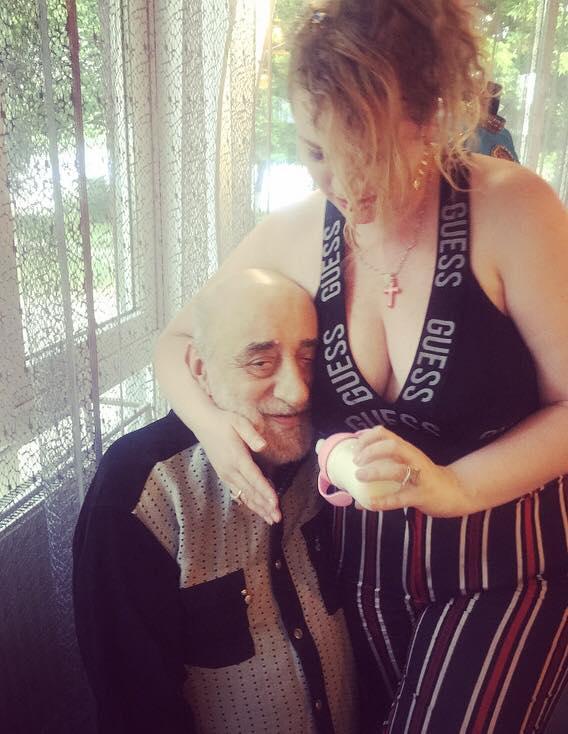 Imagini IREALE cu Viorel Lis, la doar câteva zile după atacul cerebral. „Hrănit” cu... BIBERONUL!