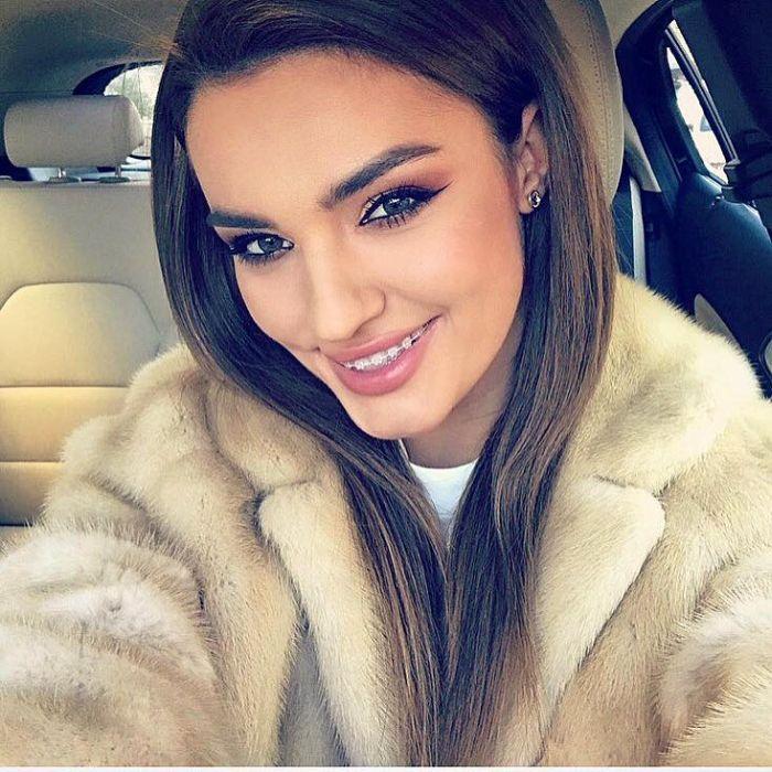 Fata lui Adrian Enache este de nerecunoscut. Diana s-a transformat într-o bombă sexy și e fericită, chiar dacă mai are cicatrici pe trup și în suflet!