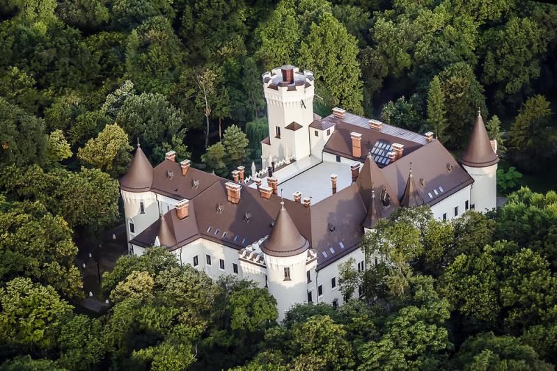 Zile libere 2018. Vacanța de Rusalii și Top 5 castele spectaculoase din România