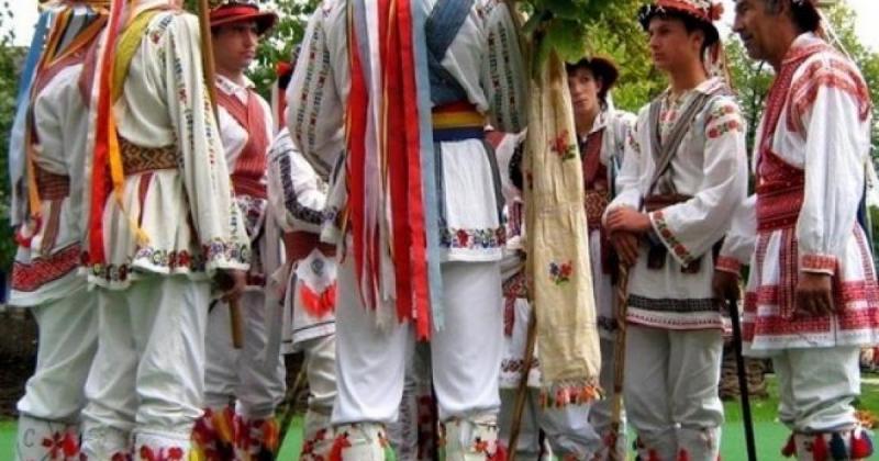 Rusalii 2018. Dansul din Patrimoniul Mondial Imaterial UNESCO! Cine sunt călușarii?