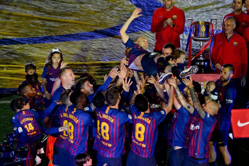GALERIE FOTO: Ultimul meci al lui Don Andres Iniesta pe Nou Camp! Lacrimi, emoții și o despărțire uriașă a unui jucător uriaș al Barcelonei