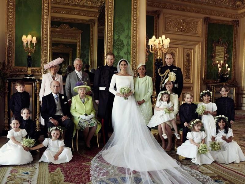 NUNTA REGALĂ. Au apărut primele fotografii oficiale de la nunta prințului Harry cu Meghan Markle. Cei doi au făcut imaginile publice