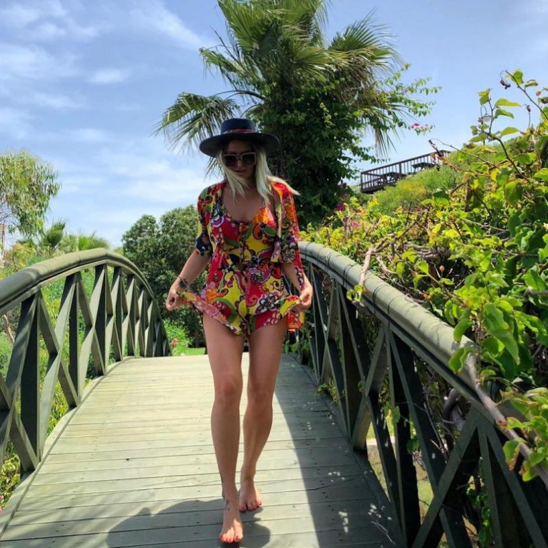 Fotografia din vacanţă cu care Delia şi-a uimit fanii! Jurata X Factor arată mai bine ca niciodată