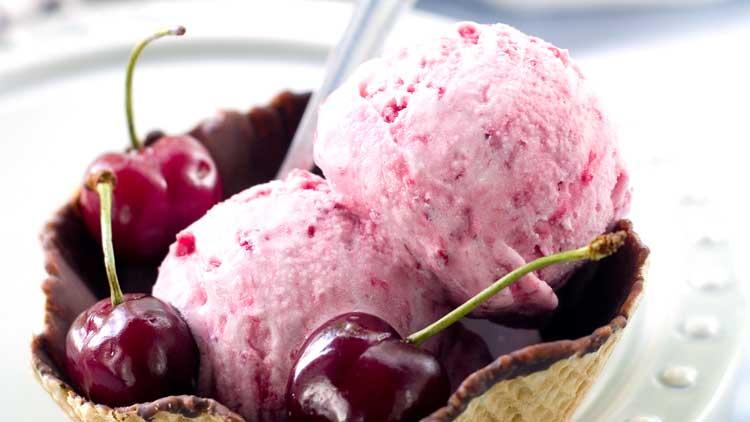 De 1 iunie răsfață-l pe cel mic cu o înghețată făcută în casă! Iată cea mai delicioasă rețetă