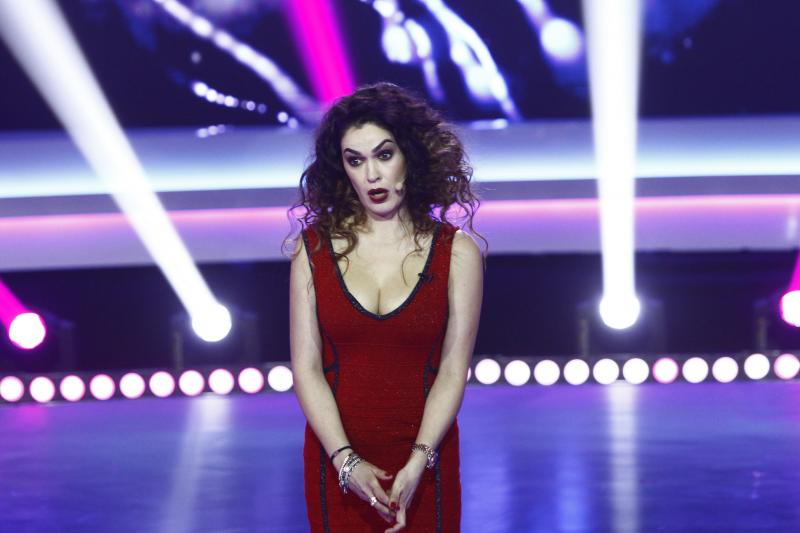 Ah, n-o să poți să-ți iei ochii de la ea! Bendeac, față-n față cu mama lui Roby Roberto: "Sunt Lilișor din Berceni..."