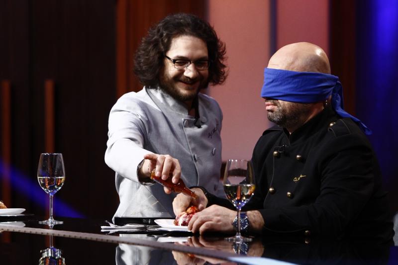 Chefi la cuțite, lider de piață cu ediția în care chefii au acordat un cuţit în culise: tânărul bucătar din Anglia a primit o a doua șansă