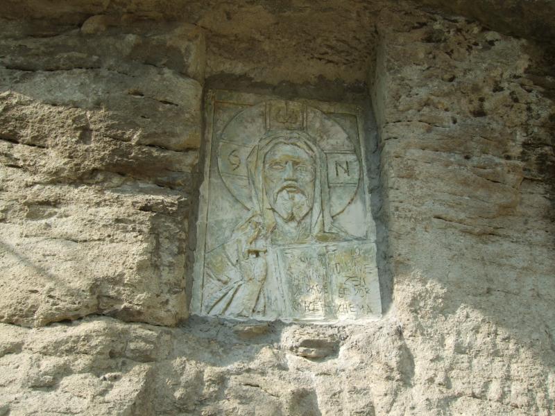 Povestea mănăstirii din România unde au loc MINUNI DUMNEZEIEȘTI! A ars aproape din temelii în trecut, iar accesul se făcea cu barca sau trăsura