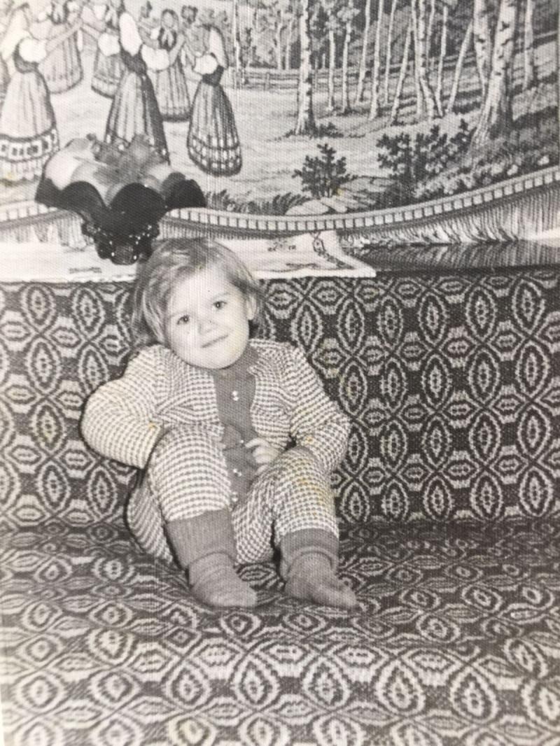 Ca de 1 iunie. Gina Pistol, despre ce visa să ajungă în copilărie:  "Cântam de mică". Atenţie, IMAGINI ADORABILE!