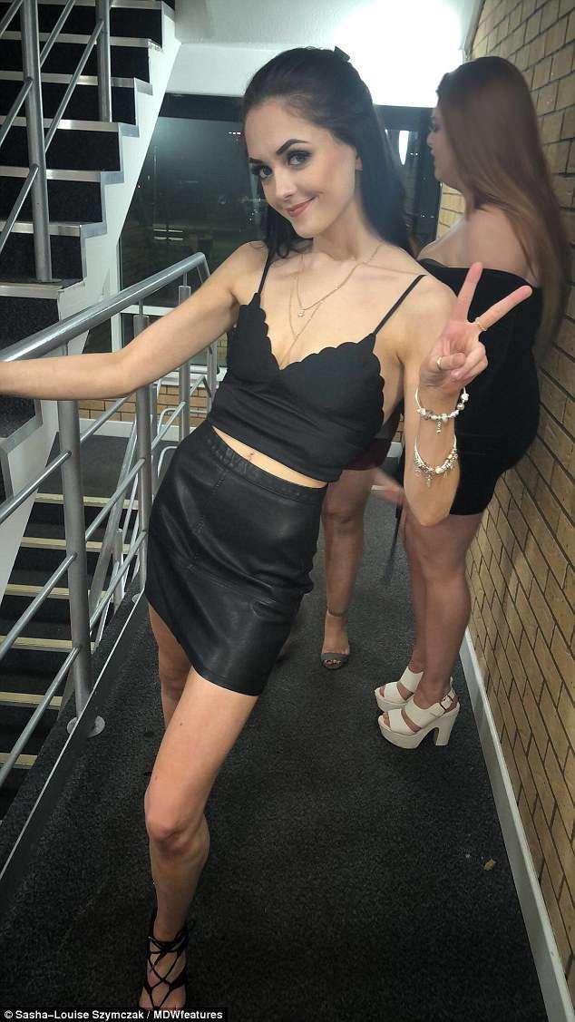 Drama unei tinere de 21 de ani! Și-a pierdut tatăl diagnosticat cu cancer și a ajuns să supraviețuiască cu 300 de calorii pe zi! Cum arată acum