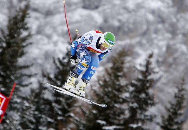 Tragedie fără margini! Fiica de 19 luni a unui fost sportiv a decedat. Micuța a fost găsită de mama ei în piscină, fără viață