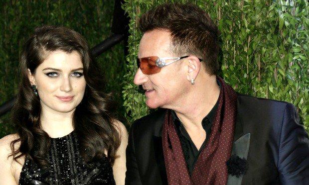 Așa tată, așa fiică! Bono de la U2 e tatăl unei frumuseți cu chip de înger! Tânăra nu cântă, dar joacă în filmele de la Hollywood!