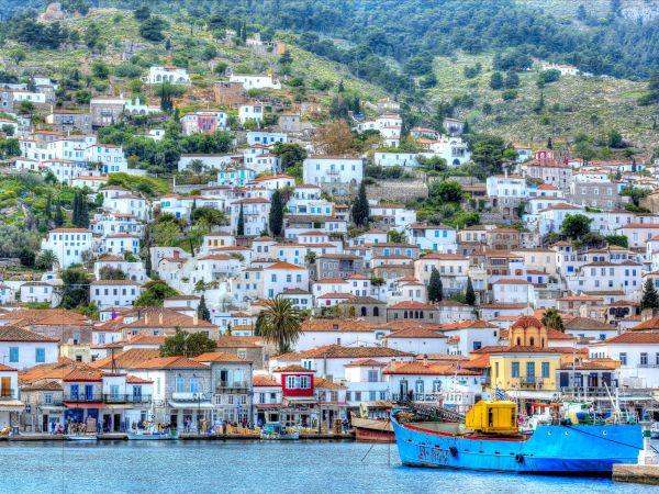3 insule din Grecia perfecte pentru vacanța de vară