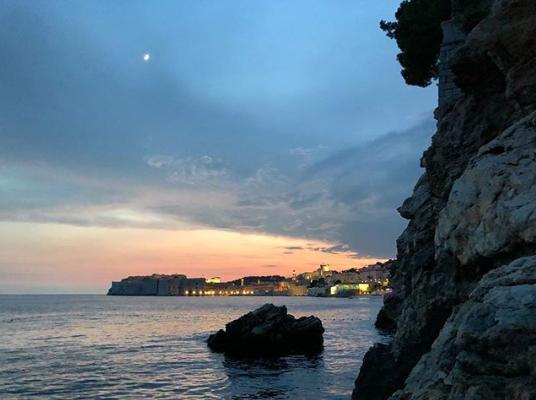 Da, este adevărat! DELIA a plecat, din nou, în vacanţă, iar imaginile sunt DE VIS. Ce locaţie a ales, de această dată, jurata de la X Factor