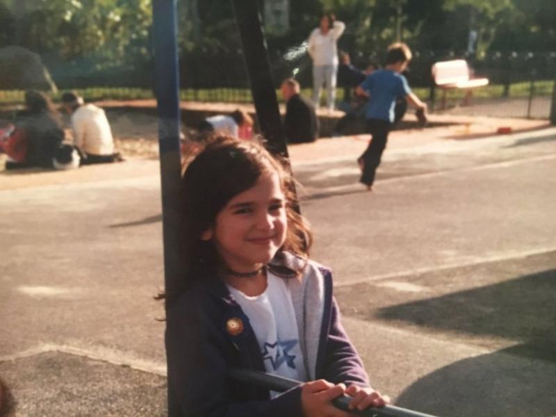 Cea mai tare provocare muzicală! Tu ştii cine este artista din poza de mai jos? Indiciu: are cea mai căutată piesă a momentului