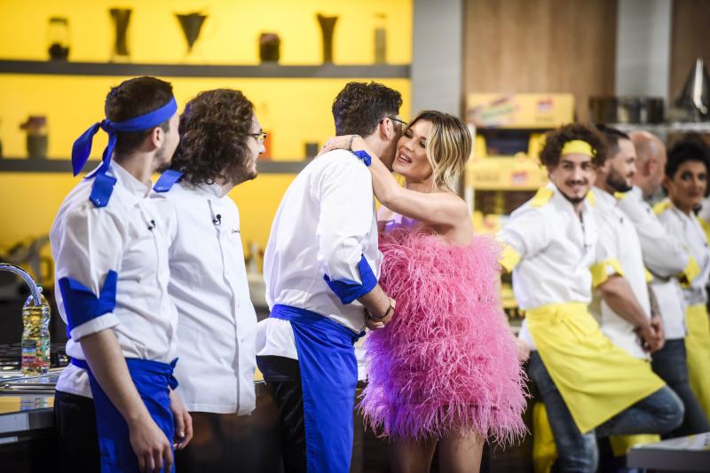 A început SEMIFINALA! Lacrimi, declarații și surprize uriașe la „Chefi la cuțite”, chiar înainte de război!