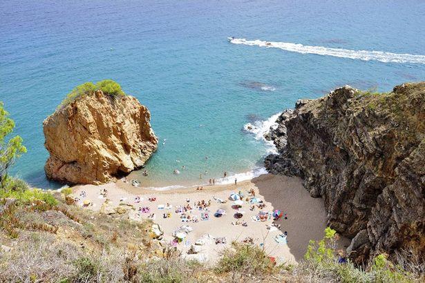 Internetul a luat-o razna! Privește atent poza și găsește detaliul bizar! Ai ochi de vultur?