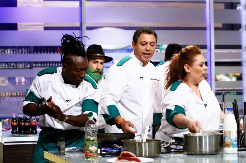 Luni și marți, de la 20:00, pe Antena 1,  nervi întinși la maximum în bucătăria “Chefi la cuțite”