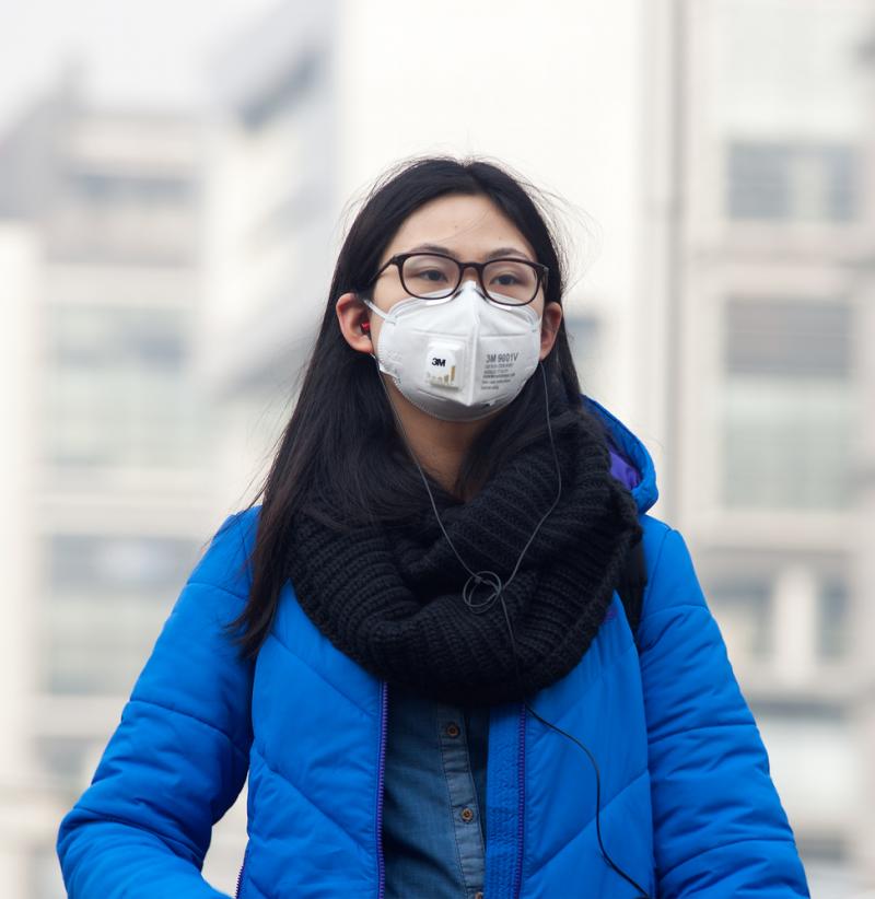 Cum decurge viața într-un oraș sufocat de poluare. 4 lucruri pe care ar trebui să le afli despre smogul din Beijing