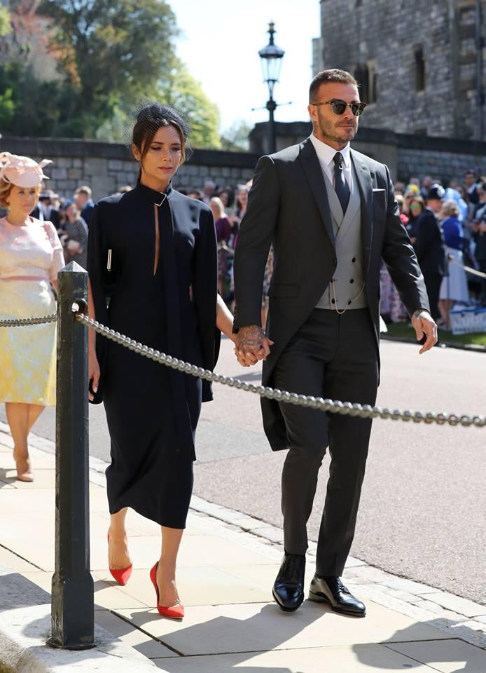 David şi Victoria Beckham își donează ținutele de la nunta regală. Care este motivul