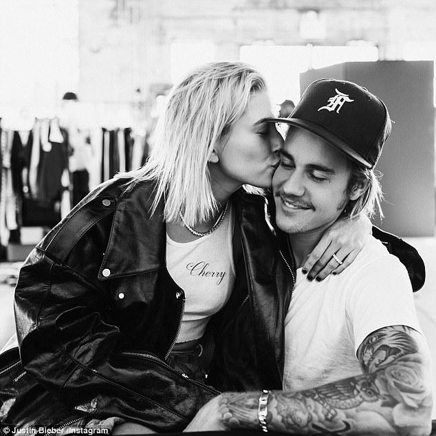 E OFICIAL! Justin Bieber se însoară! Primele declarații ale artistului după ce s-a logodit cu top-modelul Hailey Balwin