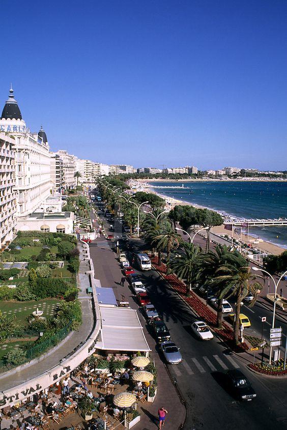 Ziua Naționala a Frantei 2019. Top 5 orașe de vizitat în vacanța de vară