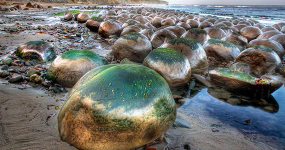 Vrei o vacanță de NEUITAT?! Iată 5 dintre cele mai ciudate plaje din lume!