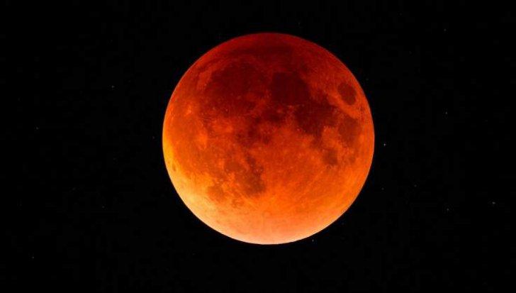 O eclipsă totală de Lună, vizibilă în România, se va produce în noaptea de 27 spre 28 iulie. Cum te va afecta fenomenul care va dura mai bine de 6 ore: "Sentimente negate vor erupe"