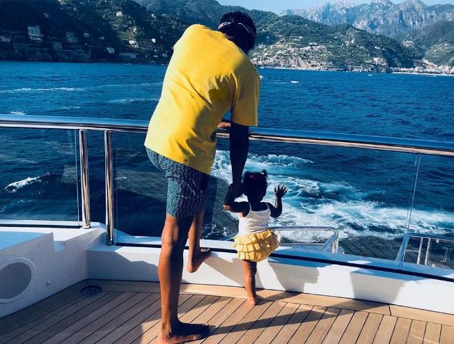 Wow! Beyoncé a publicat imagini cu gemenii ei! Cât de diferiți sunt Rumi și Sir Carter - FOTO