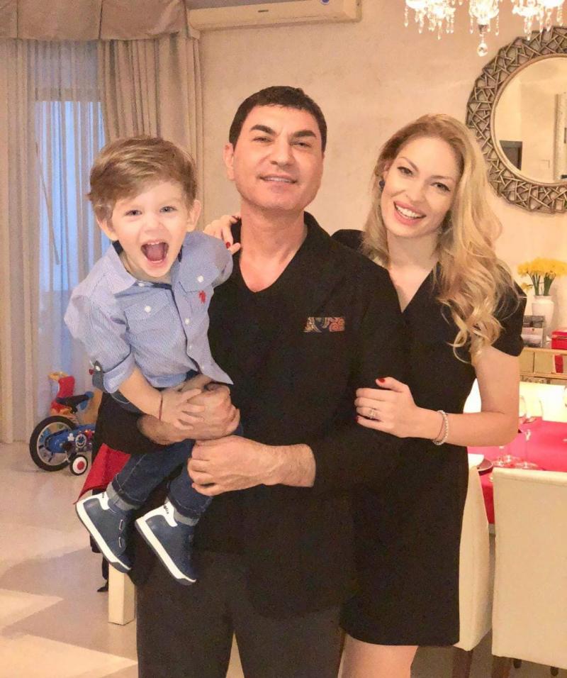 Valentina Pelinel și Cristi Borcea, fericiți și împreună: ”Acum pot spune și eu că mă simt foarte bine”. Prima fotografie cu Milan, copilul lor