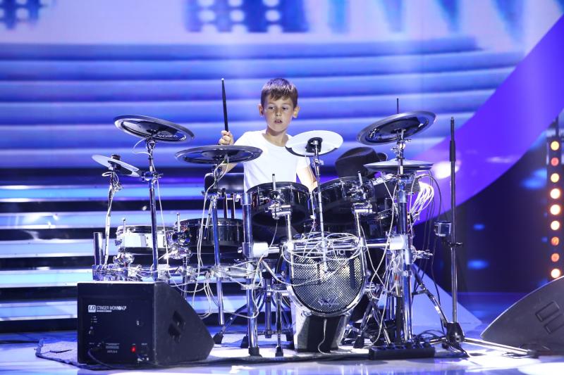DaviN, fiul lui Călin Geambașu, vine la “Next Star” să bată la tobe și să danseze ca Michael Jackson