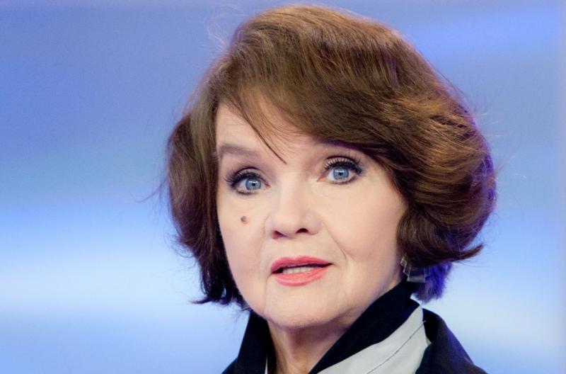 SĂRBĂTORITA ZILEI! Cum arată fiica Margaretei Pâslaru, doamna muzicii ușoare românești, care astăzi împlinește 75 de ani! Ana Maria nu vrea să audă de România!