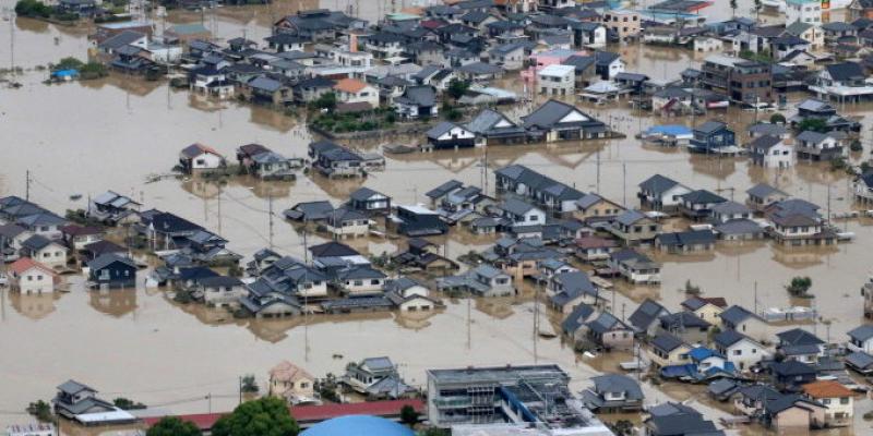 Imagini pentru INUNDATII GRAVE POTOP IMAGINI