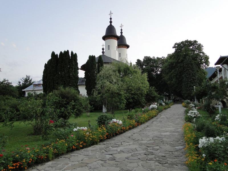 Sfânta Maria Mare 15 august 2018. Hram și pelerinaj la Mănăstirea Văratec