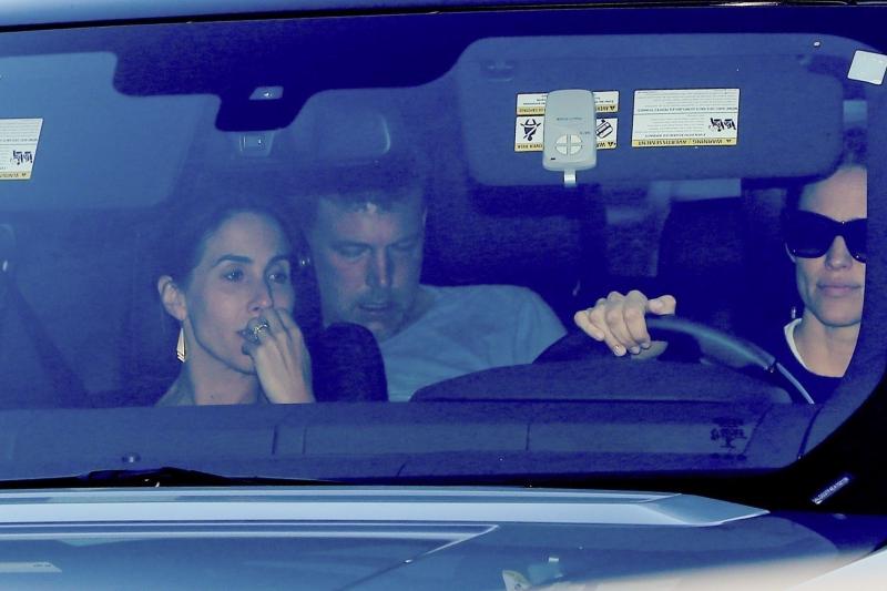 Știrea care a făcut înconjurul lumii! Actorul Ben Affleck, din nou la dezalcoolizare! A recunoscut, în sfârșit, că are probleme mari!