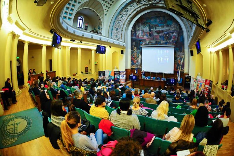 Peste 400 de profesori participă la Conferința Fischer International