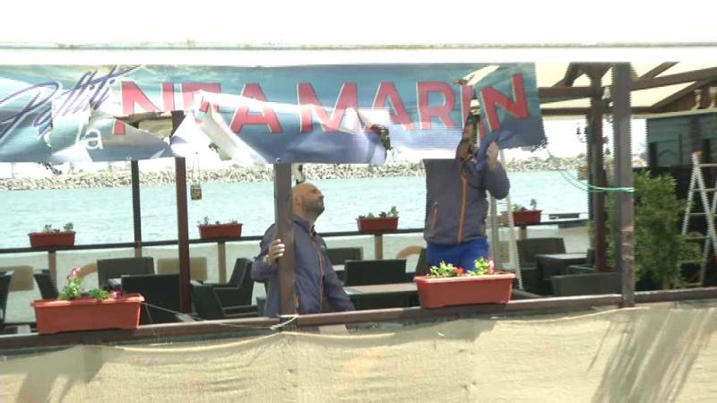 Liviu şi Andrei îi vandalizeazã firma lui Nea Mãrin