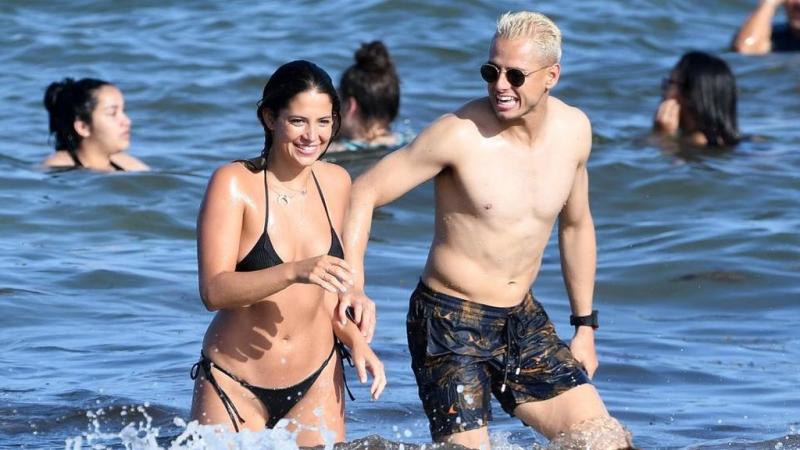 UNA PE ZI! Sarah, noua cucerire a starului mexican Javier ”Chicharito” Hernandez. Imagini hot cu modelul de 23 de ani