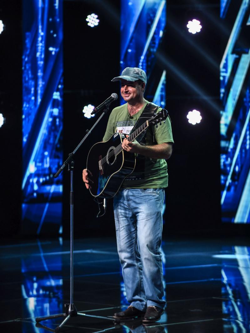 Mihai Bendeac și Vlad Drăgulin, protagoniști într-un videoclip al unui concurent X Factor