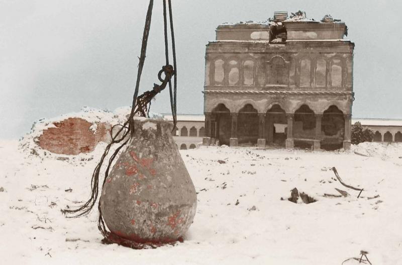 Incredibil! Ceaușescu a spus că i-o lasă în picioare, Patriarhul BOR a semnat distrugerea Mănăstirii Văcărești! ”Preafericite, să salvăm capodopera!” ”Mă, tu ai față de fugar de la Europa Liberă!”
