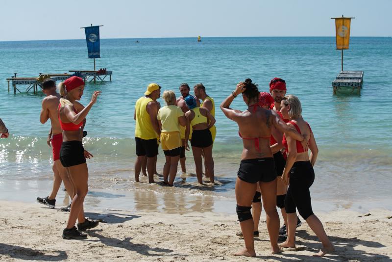 Mersul pe apă, proba de FOC a zilei! "Prinde-mă de păr! Ia părul, măi! Îi distrugem!"